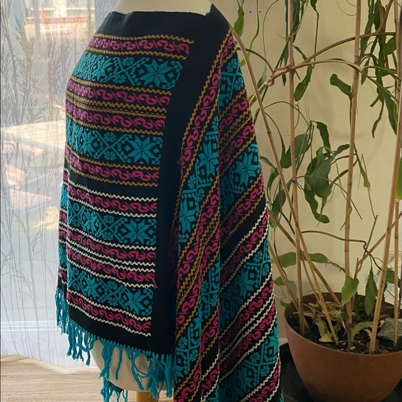 Colorful vintage poncho - Picture 2 of 4
